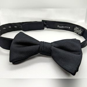 Van Heusen Black Classic Bow Tie Men's Teen Boy's Adjustable Pre-Tied 13.25-18"